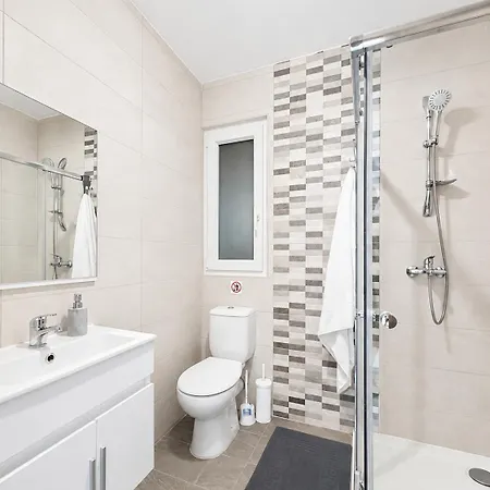 Stylish Near Seafront & Sliema Daire Gzira